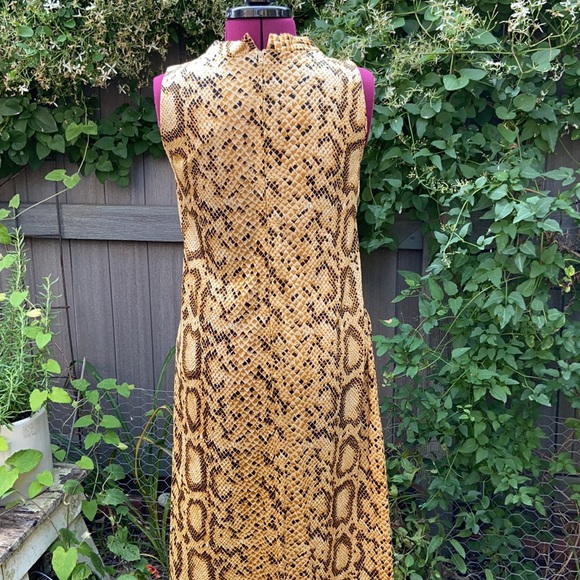 Vintage dress or lounger size small - Picture 8 of 9